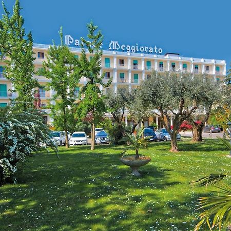 Palace Hotel Meggiorato Абано Терме Екстериор снимка