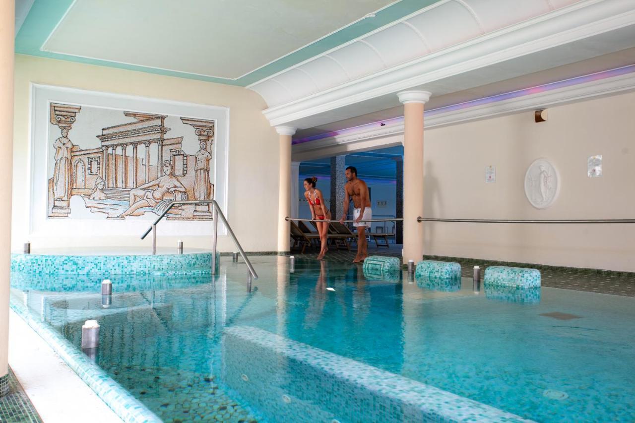 Palace Hotel Meggiorato Абано Терме Екстериор снимка