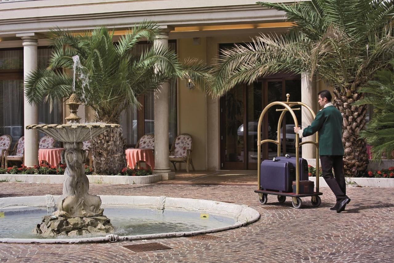 Palace Hotel Meggiorato Абано Терме Екстериор снимка