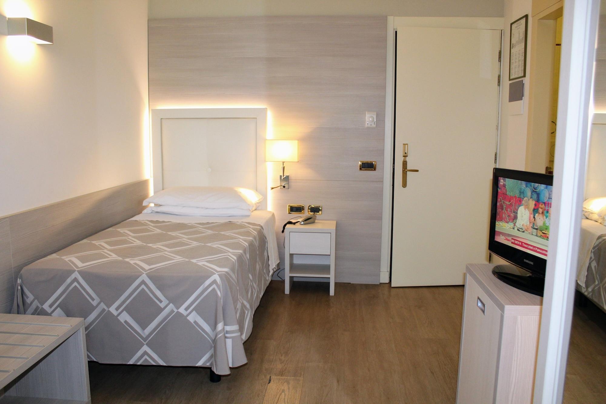 Palace Hotel Meggiorato Абано Терме Екстериор снимка