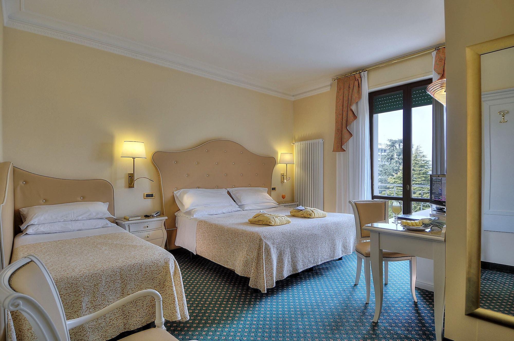 Palace Hotel Meggiorato Абано Терме Екстериор снимка